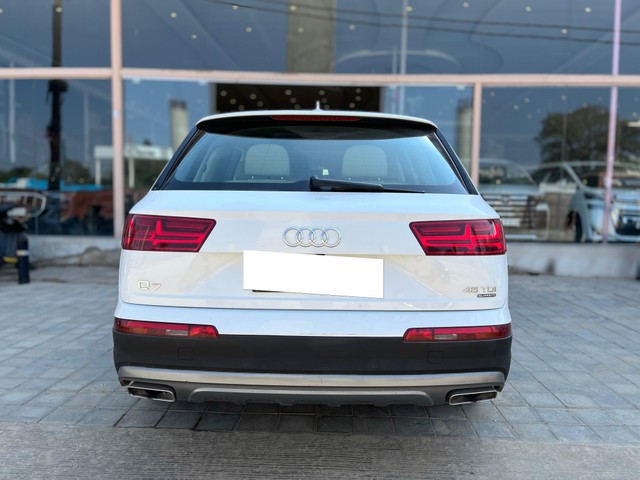 Second-hand 2016 Audi Q7 45 TDI Quattro Premium Plus for sale in Bangalore-2