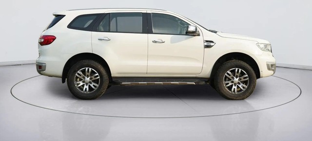 Second-hand 2017 Ford Endeavour 3.2 Titanium AT 4X4 for sale in Gurgaon-1