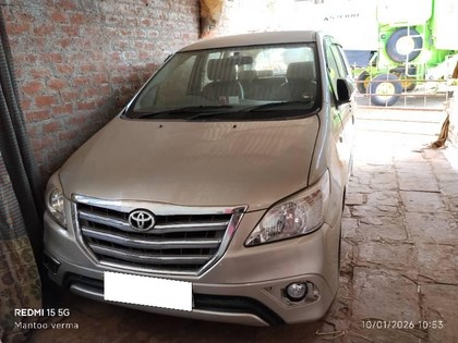 Second-hand 2012 Toyota Innova 2.5 G (Diesel) 8 Seater for sale in Durg