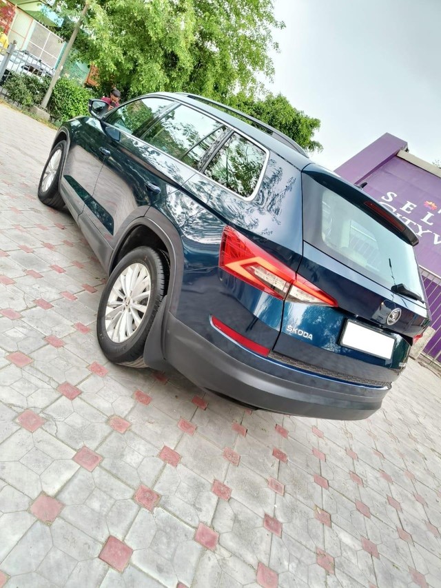 Second-hand 2018 Skoda Kodiaq 2.0 TDI Style for sale in New Delhi-5
