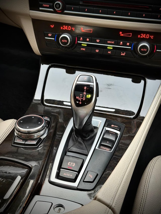 BMW 5 Series 530d M Sport Second-hand 2015 BMW 5 Series 530d M Sport for sale in Surat-20