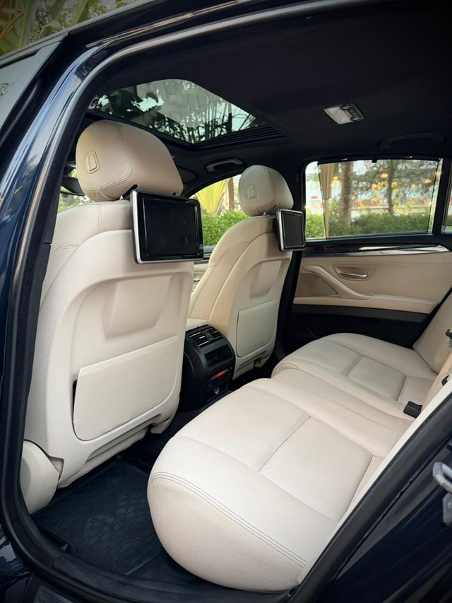 BMW 5 Series 530d M Sport Second-hand 2015 BMW 5 Series 530d M Sport for sale in Surat-21