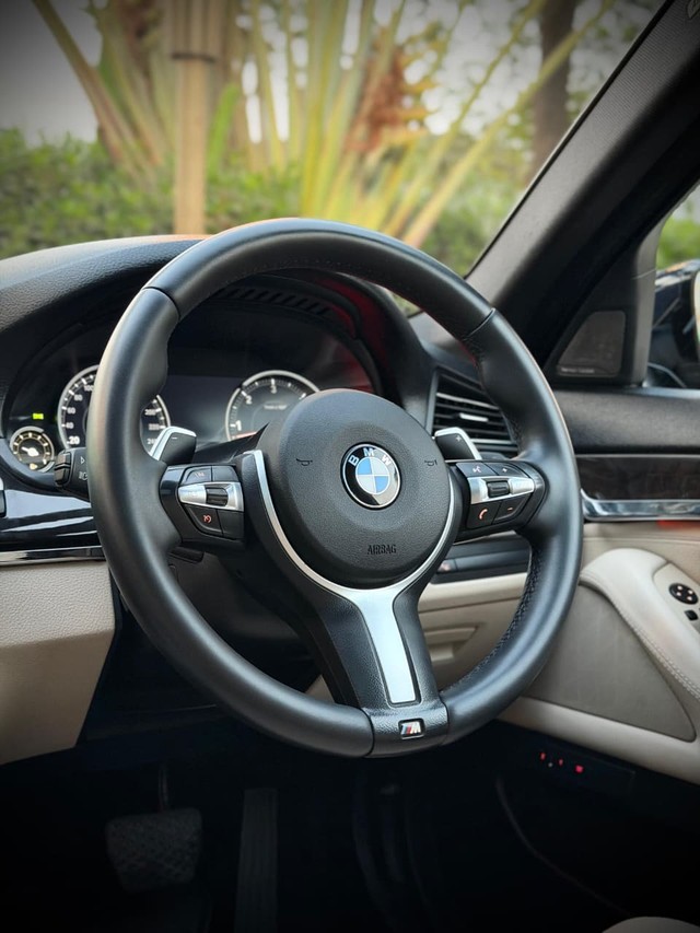 BMW 5 Series 530d M Sport Second-hand 2015 BMW 5 Series 530d M Sport for sale in Surat-10