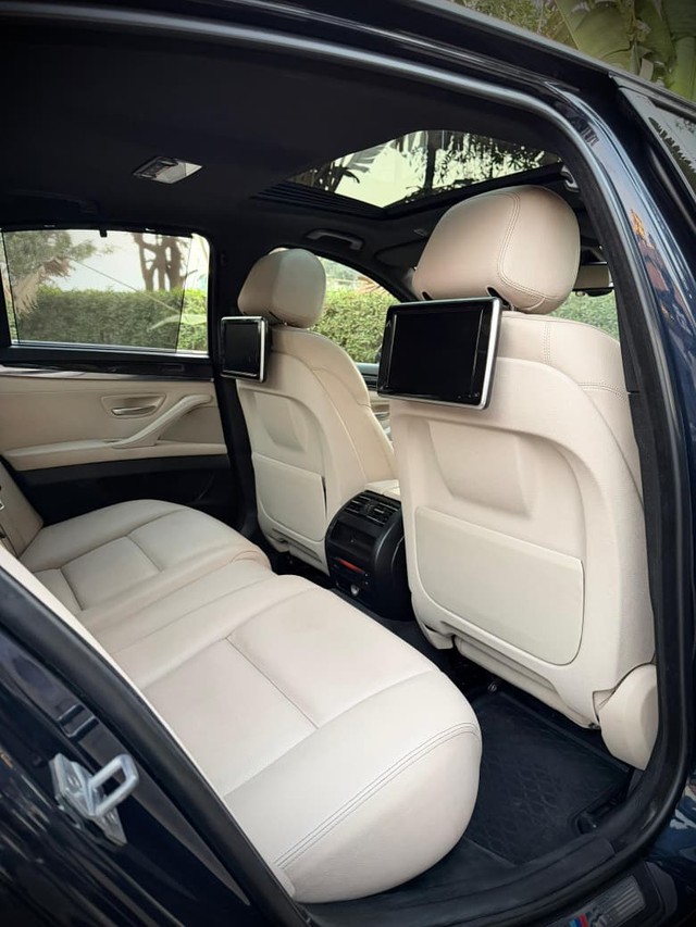 BMW 5 Series 530d M Sport Second-hand 2015 BMW 5 Series 530d M Sport for sale in Surat-13