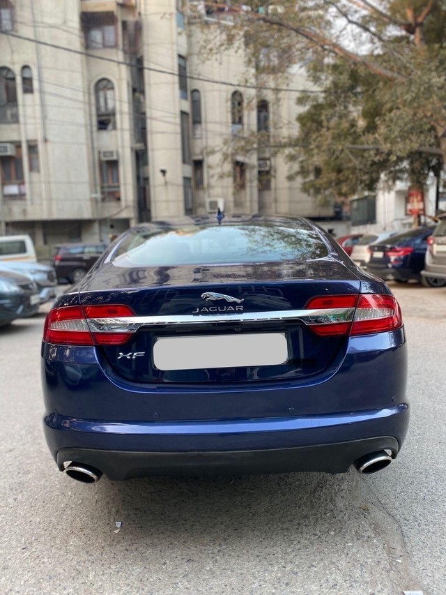 Second-hand 2016 Jaguar XF 2.0 Litre Petrol for sale in New Delhi-2
