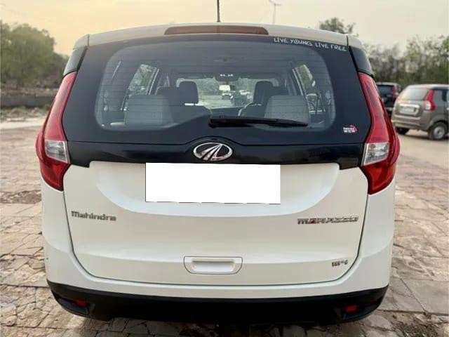 Second-hand 2020 Mahindra Marazzo M4 for sale in New Delhi-2