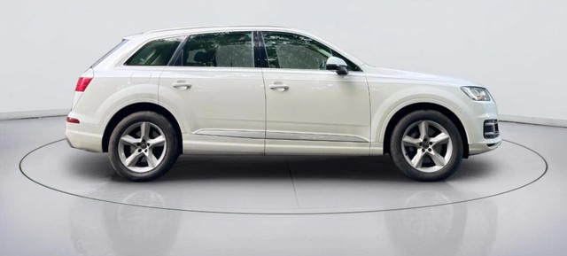 Second-hand 2019 Audi Q7 45 TDI Quattro Premium Plus for sale in New Delhi