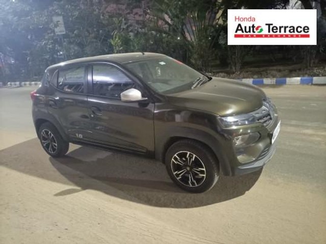 Second-hand 2023 Renault KWID RXT for sale in Kolkata-3