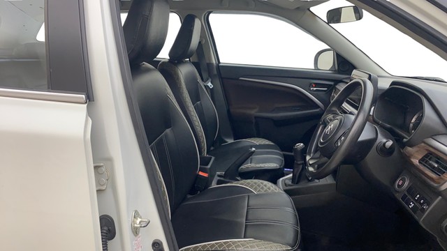 Second-hand 2023 Maruti Brezza Zxi CNG for sale in Hyderabad-15