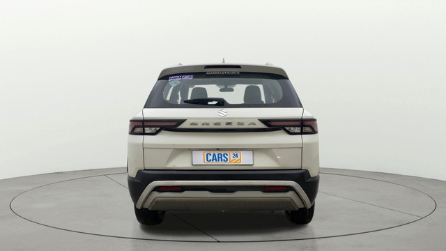 Second-hand 2023 Maruti Brezza Zxi CNG for sale in Hyderabad-3