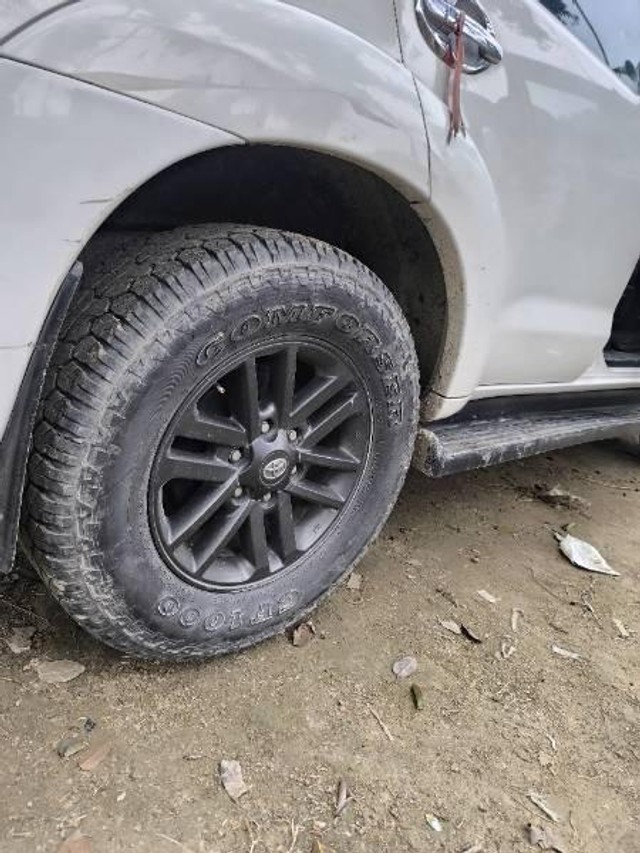 Second-hand 2015 Toyota Fortuner 4x4 MT for sale in Bahraich-4