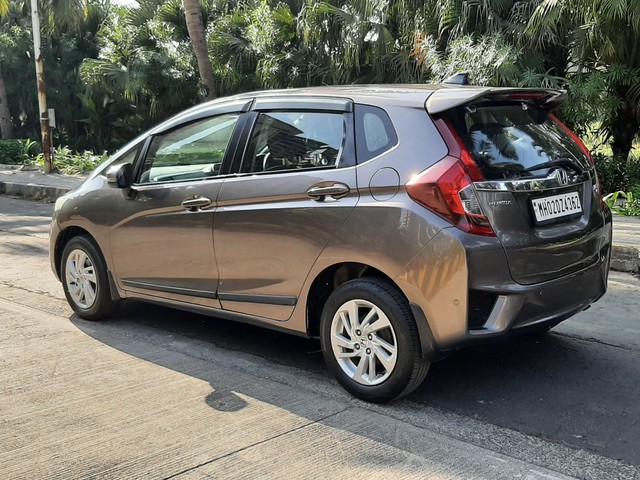 Second-hand 2015 Honda Jazz 1.2 VX i VTEC for sale in Mumbai-4