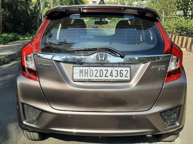 Second-hand 2015 Honda Jazz 1.2 VX i VTEC for sale in Mumbai-3