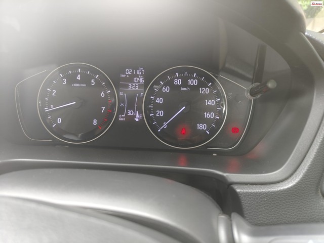 Second-hand 2023 Honda Amaze 2nd Gen VX for sale in Surat-13