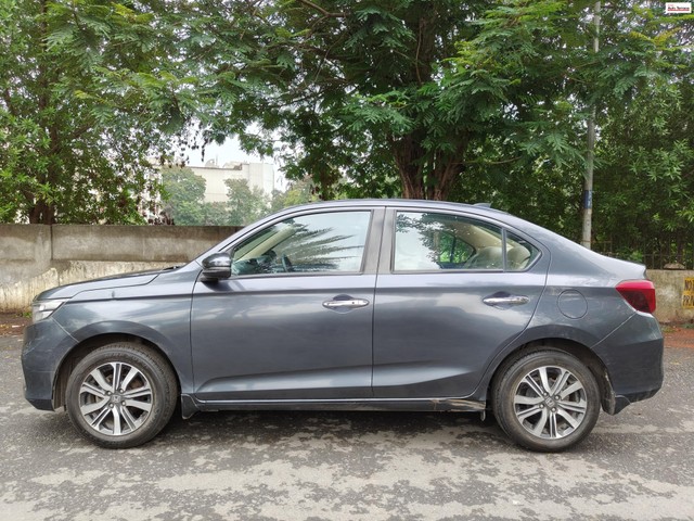 Second-hand 2023 Honda Amaze 2nd Gen VX for sale in Surat-6