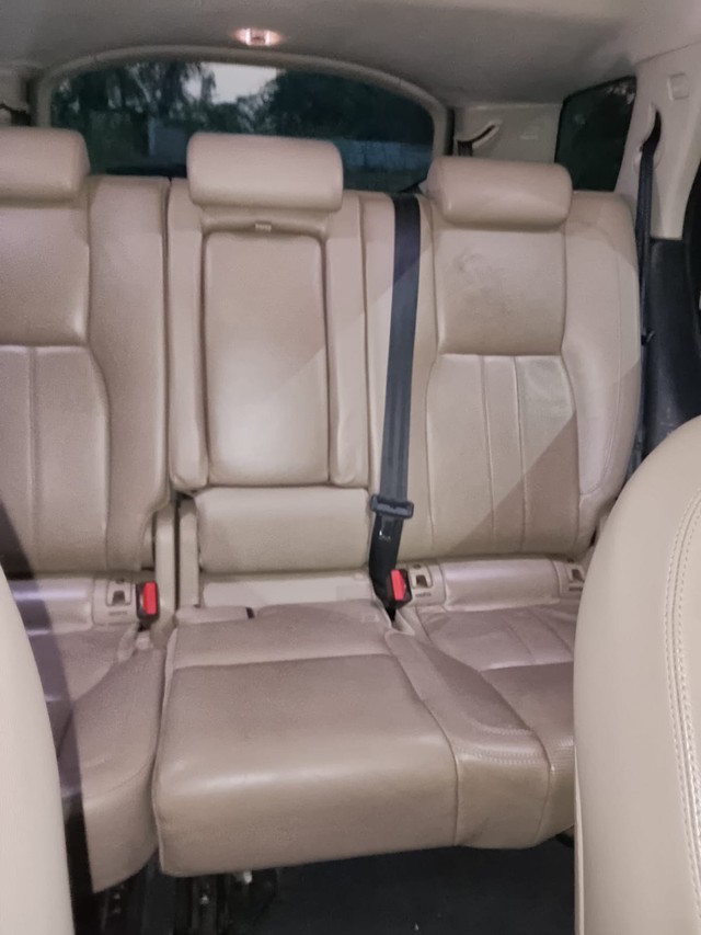 Second-hand 2016 Land Rover Discovery Sport TD4 HSE for sale in Nagpur-3