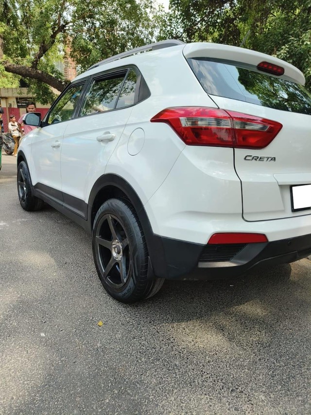 Second-hand 2016 Hyundai Creta 1.6 VTVT E for sale in New Delhi-9