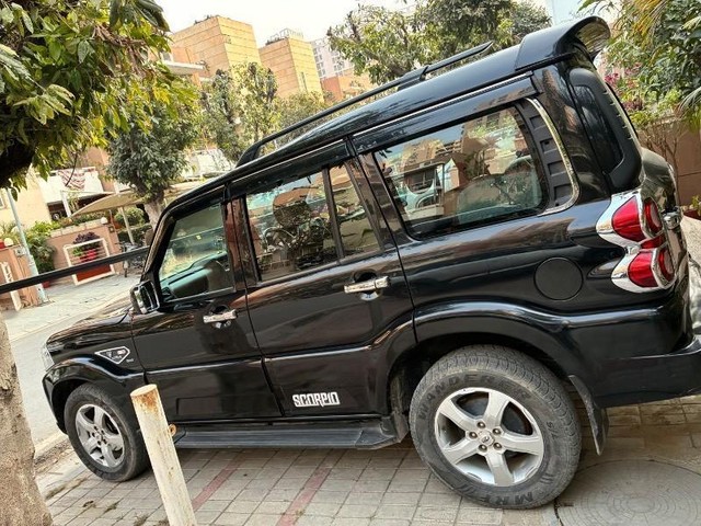 Second-hand 2022 Mahindra Scorpio S5 for sale in Gurgaon-5