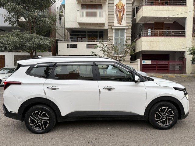 Second-hand 2022 Kia Carens Prestige Diesel BSVI for sale in Bangalore-1