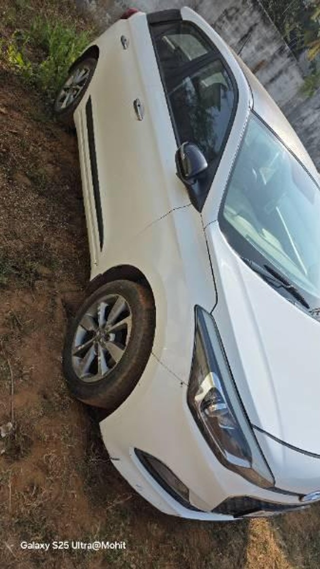 Second-hand 2016 Hyundai i20 Asta 1.4 CRDi for sale in Gadchiroli-2