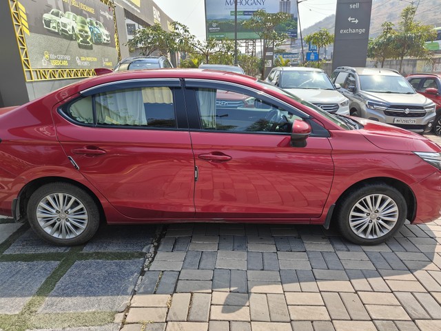 Second-hand 2022 Honda City V MT for sale in Pune-5