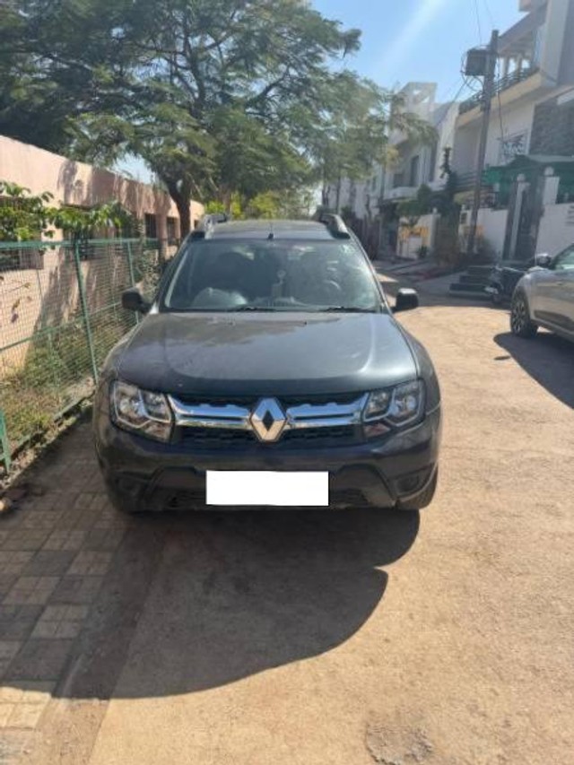 Renault Duster Petrol RxE Second-hand 2016 Renault Duster Petrol RxE for sale in Jabalpur-0