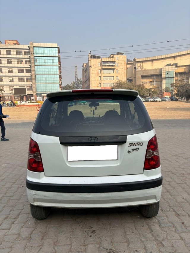 Second-hand 2011 Hyundai Santro Xing GLS for sale in New Delhi-2
