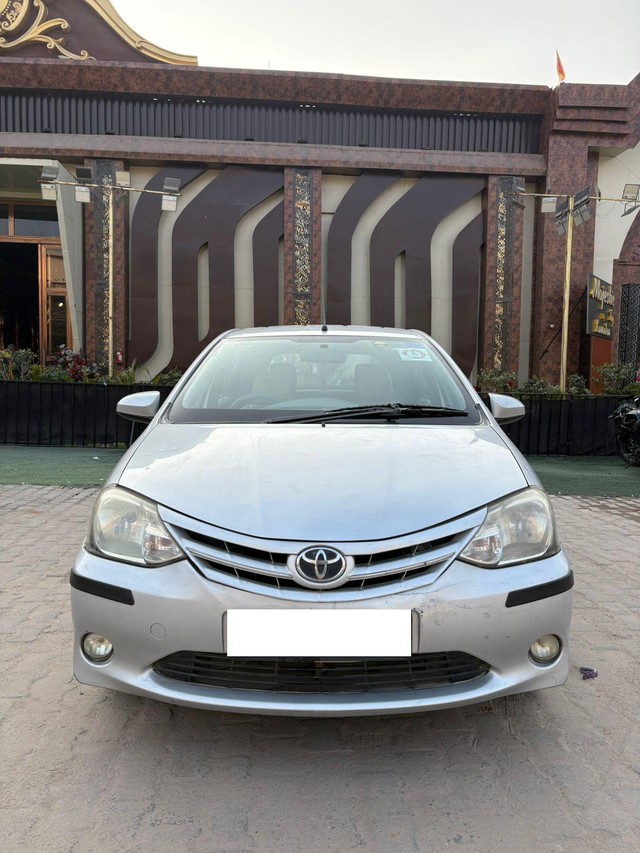 Second-hand 2014 Toyota Etios Liva Petrol TRD Sportivo for sale in New Delhi-3