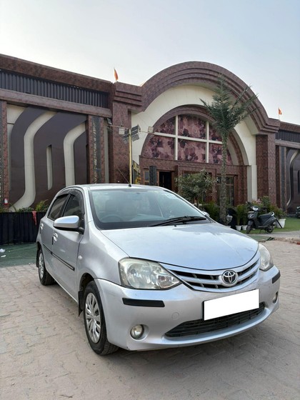 Second-hand 2014 Toyota Etios Liva Petrol TRD Sportivo for sale in New Delhi