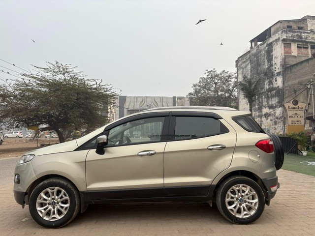 Second-hand 2013 Ford Ecosport 1.0 Ecoboost Titanium for sale in New Delhi-5