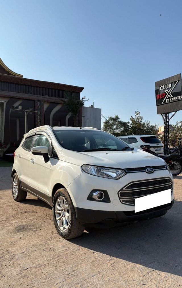 Second-hand 2015 Ford Ecosport 1.5 Ti VCT MT Titanium for sale in New Delhi-11
