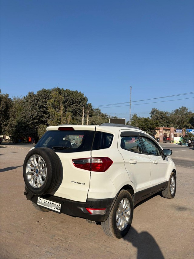 Second-hand 2015 Ford Ecosport 1.5 Ti VCT MT Titanium for sale in New Delhi-7