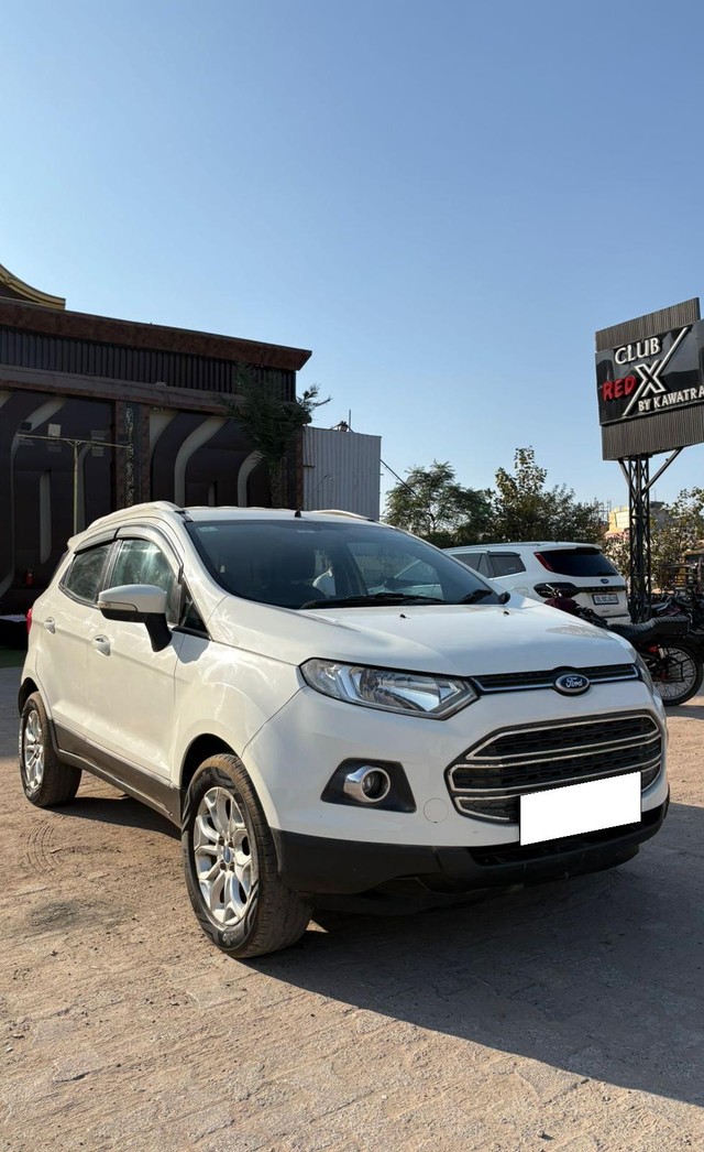 Second-hand 2015 Ford Ecosport 1.5 Ti VCT MT Titanium for sale in New Delhi-9