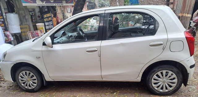 Second-hand 2011 Toyota Etios Liva G for sale in New Delhi-7