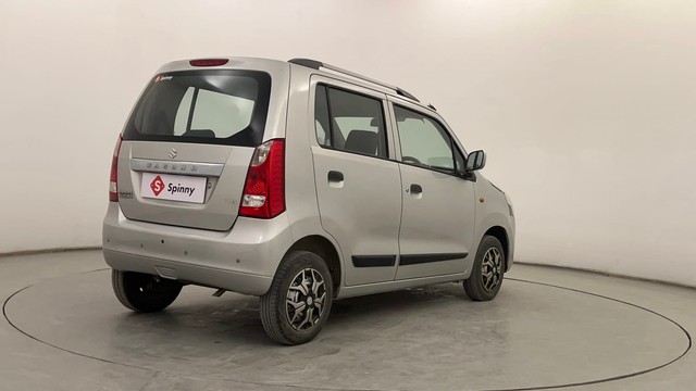 Second-hand 2014 Maruti Wagon R LXI BSVI for sale in Pune-3