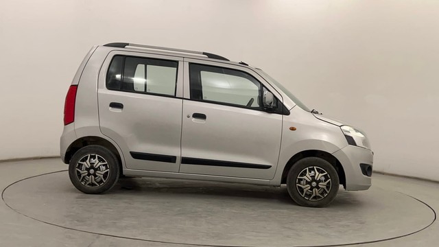 Second-hand 2014 Maruti Wagon R LXI BSVI for sale in Pune-2