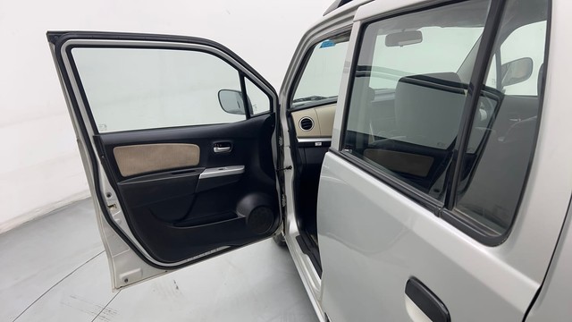 Second-hand 2017 Maruti Wagon R LXI BSVI for sale in Ghaziabad-34