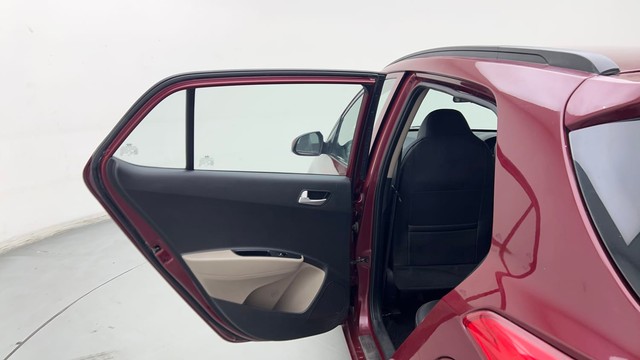 Second-hand 2016 Hyundai Grand i10 1.2 Kappa Sportz BSIV for sale in Gurgaon-25