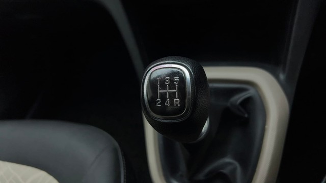 Second-hand 2016 Hyundai Grand i10 1.2 Kappa Sportz BSIV for sale in Gurgaon-12