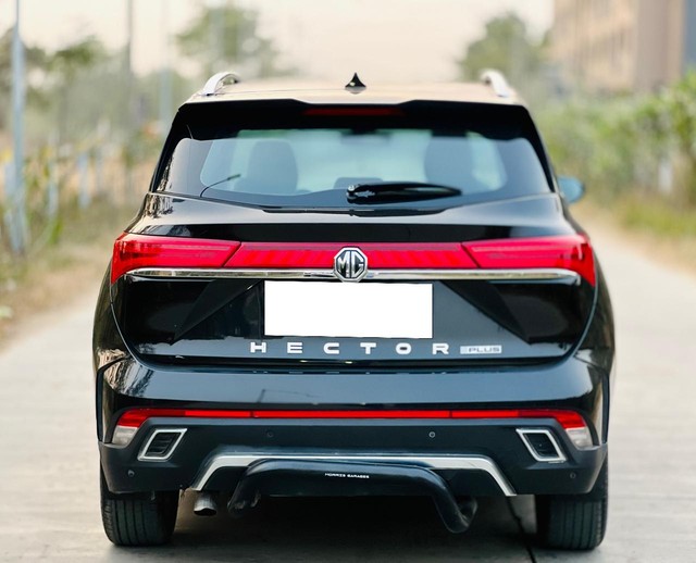 Second-hand 2023 MG Hector Plus Sharp Diesel MT for sale in Ahmedabad-2