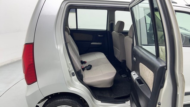 Second-hand 2015 Maruti Wagon R VXI for sale in Gurgaon-28