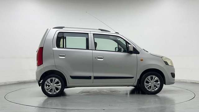 Second-hand 2015 Maruti Wagon R VXI for sale in Gurgaon-2