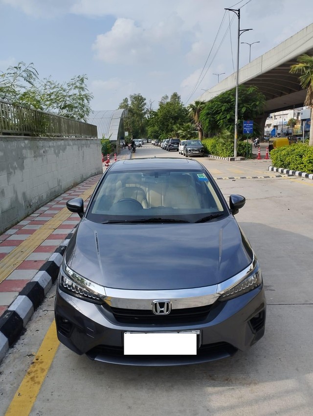 Second-hand 2021 Honda City ZX CVT for sale in New Delhi-9