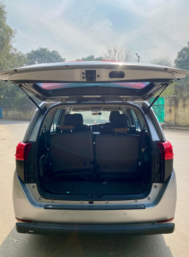 Second-hand 2018 Toyota Innova Crysta 2.4 VX MT 8S BSIV for sale in New Delhi-8