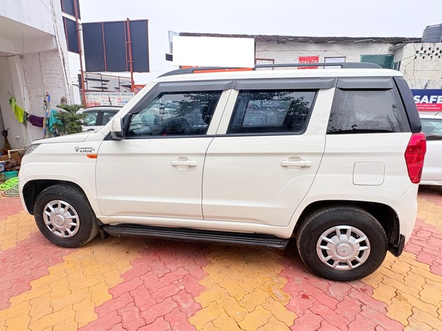 Second-hand 2017 Mahindra TUV 300 T6 for sale in Gorakhpur-6