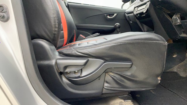 Second-hand 2017 Honda BR-V i-VTEC V MT for sale in Thane-18