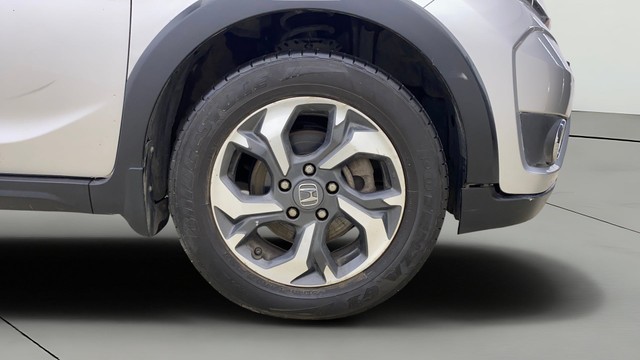 Second-hand 2017 Honda BR-V i-VTEC V MT for sale in Thane-24