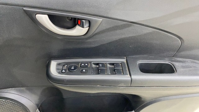 Second-hand 2017 Honda BR-V i-VTEC V MT for sale in Thane-17