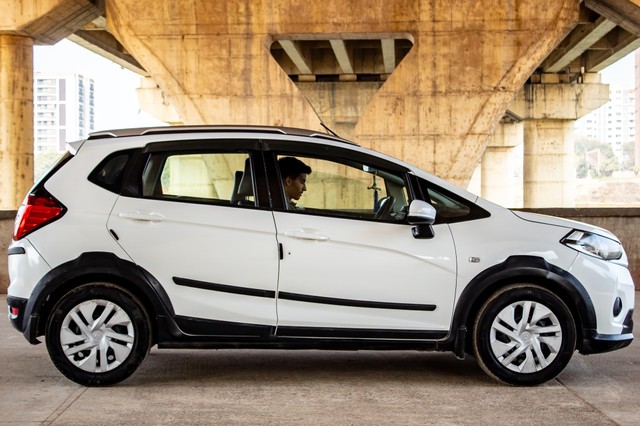 Second-hand 2017 Honda WR-V i-VTEC S for sale in Ahmedabad-1