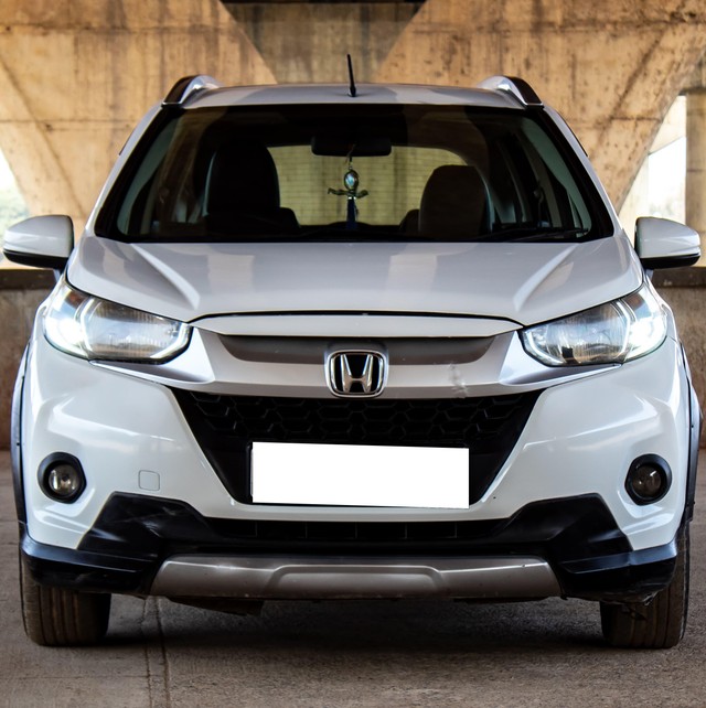 Second-hand 2017 Honda WR-V i-VTEC S for sale in Ahmedabad-6